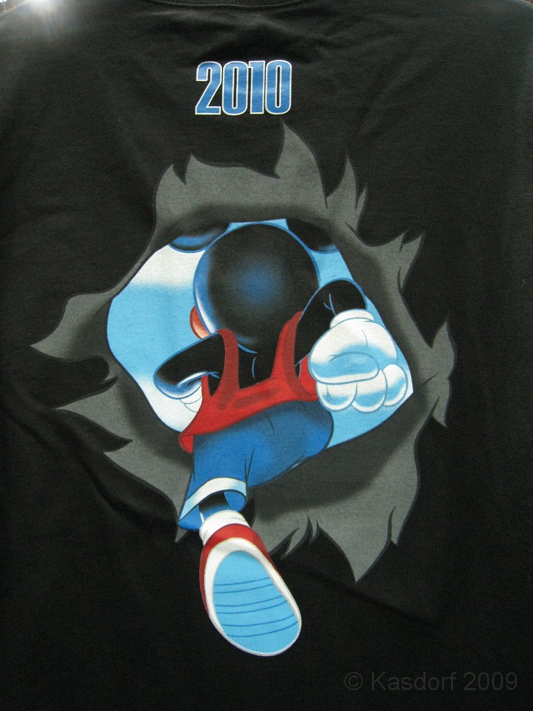 Disney 2010 D2 0419.jpg - January 9-11, 2010 Disney World Florida. Went to run the marathon. Sunday 5:40 AM start the race! Finish, go take a hot shower! Paul drove us over to Kennedy Space Center. Then buffet at Animal Kingdom for dinner!